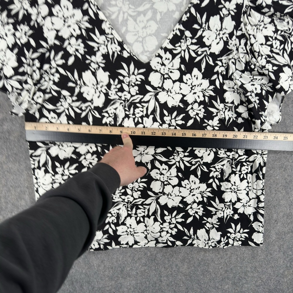 Lauren Ralph Lauren Shirt Womens 3X Black Floral V-Neck Flutter Sleeve Stretch‎ - Picture 5 of 10